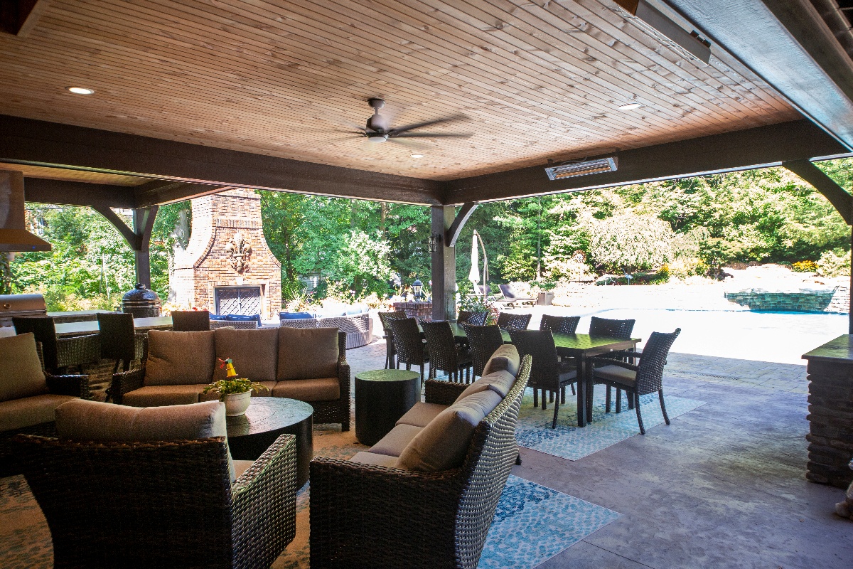 Fairfax Rd Outdoor Veranda